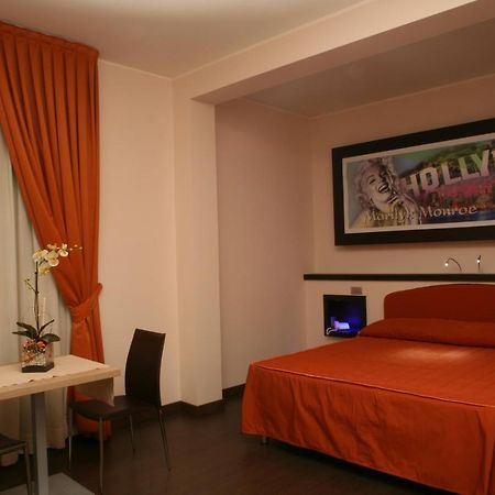 Hotel Mito Ossona Buitenkant foto
