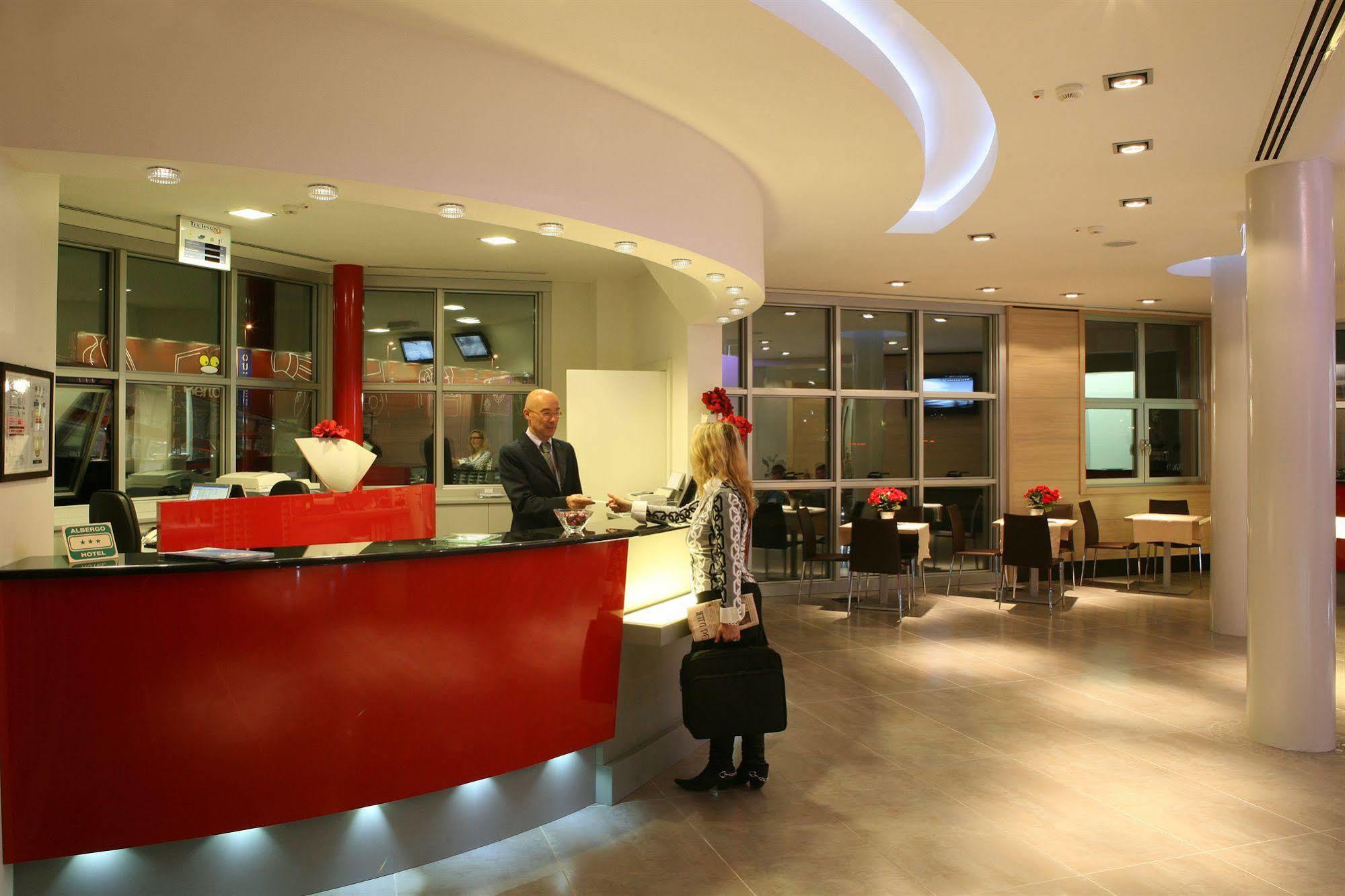 Hotel Mito Ossona Buitenkant foto