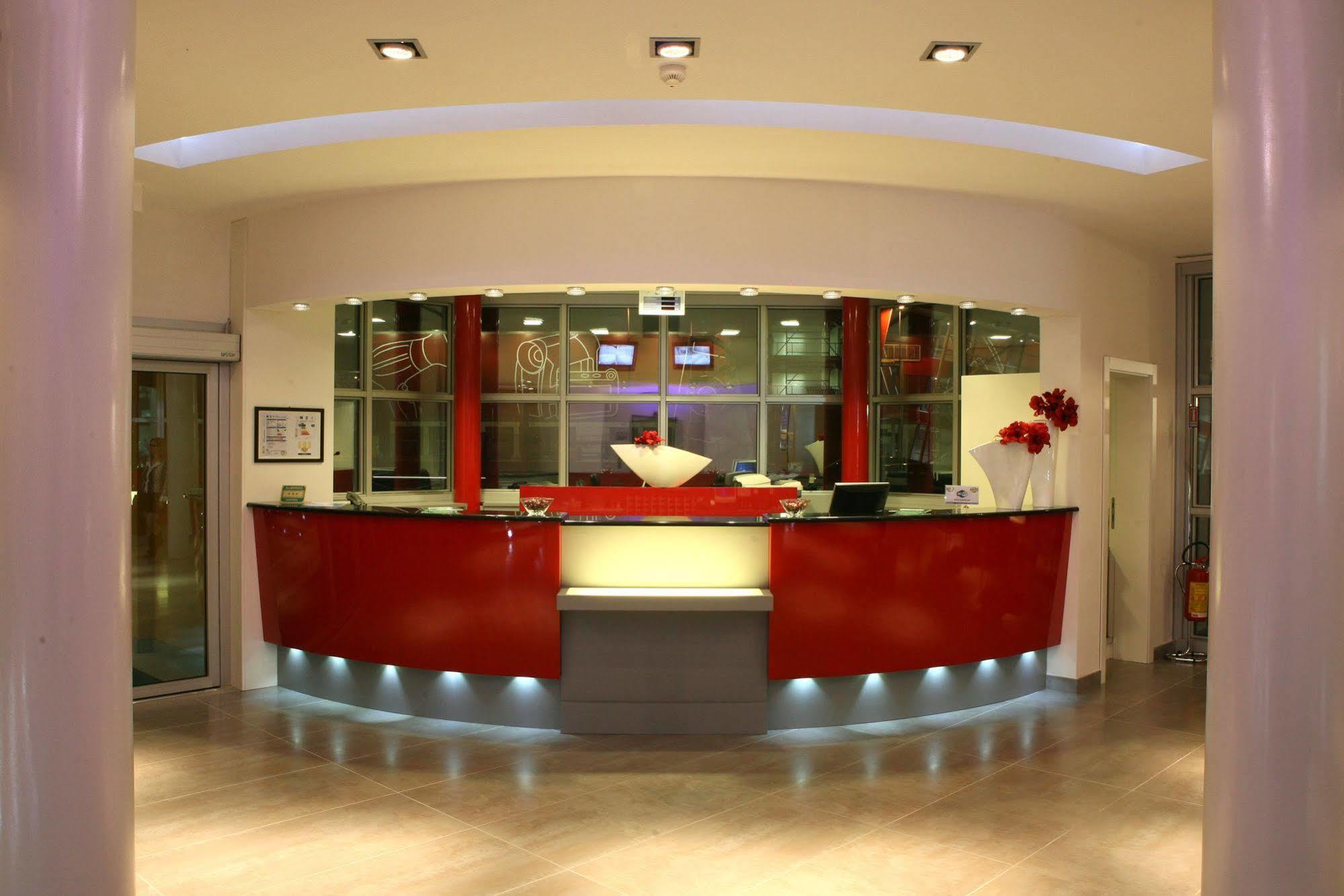 Hotel Mito Ossona Buitenkant foto
