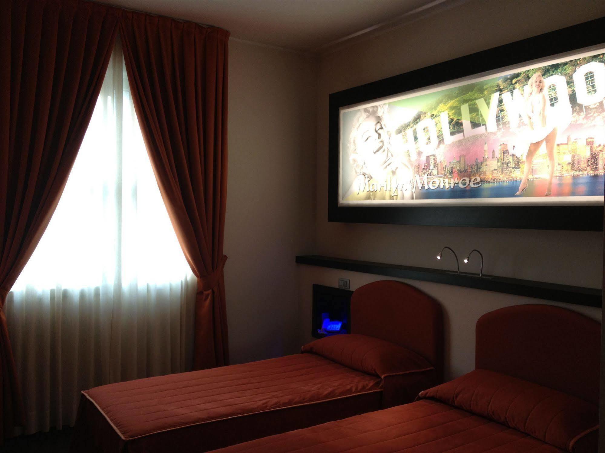 Hotel Mito Ossona Buitenkant foto